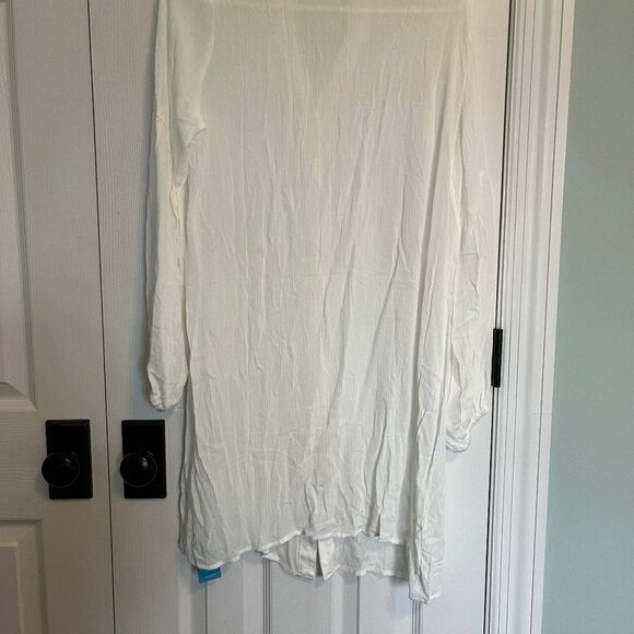 Cupshe, white crinkle shirt-style coverup (NWT) - Picture 2 of 4